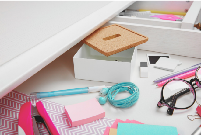 7 Dorm Room Essentials: Storage and Organization Tips